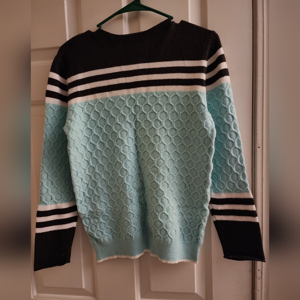 Girls sweater